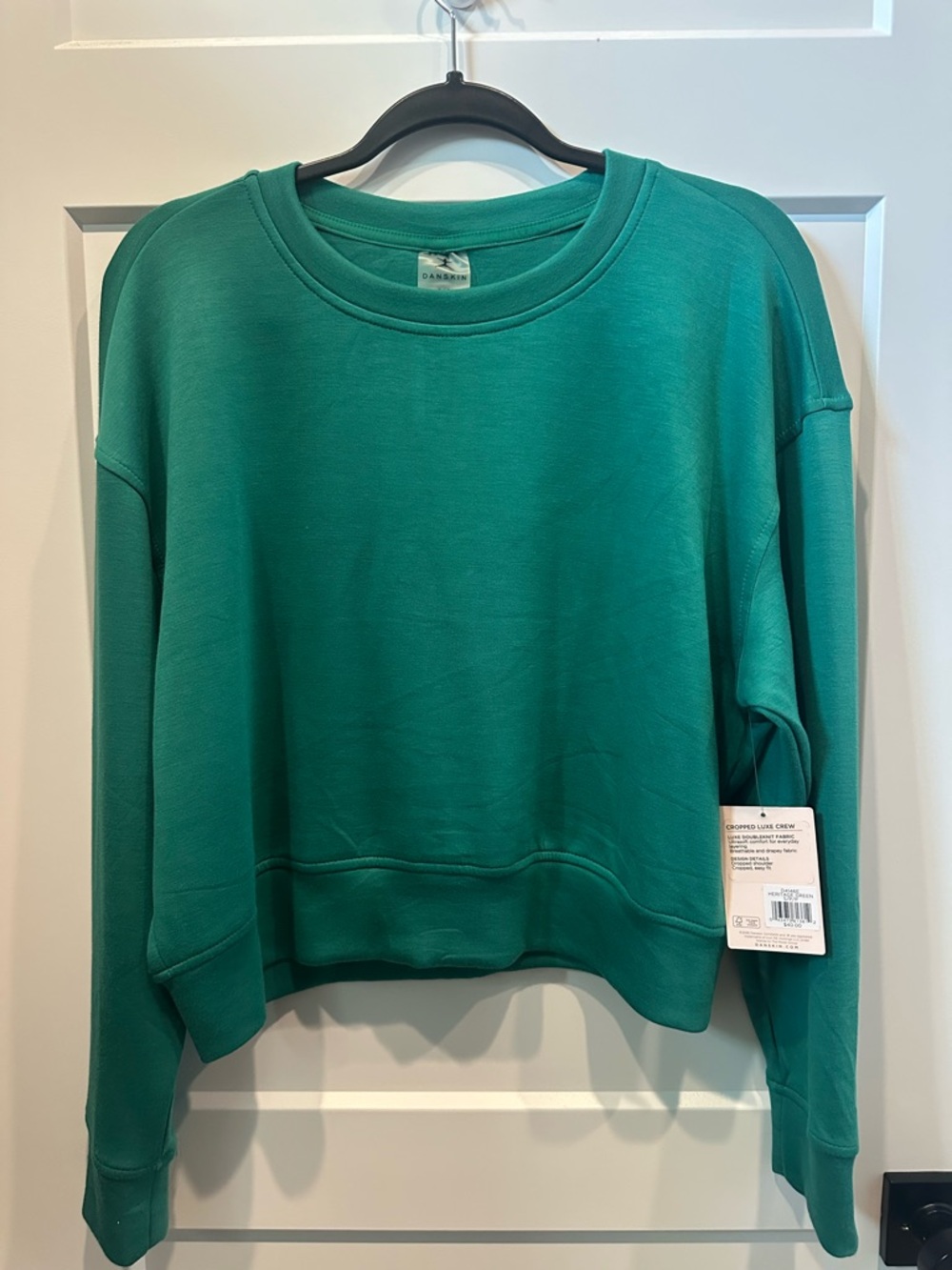 NWT Danskin crewneck  sz small